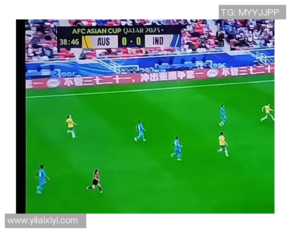 创意足球明星广告牌设计方案打造体育营销新亮点