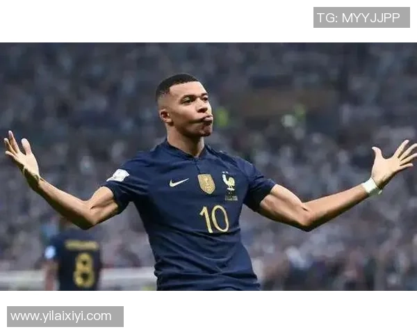 法国队男足球星的风采与成就：从齐达内到姆巴佩的传奇之路