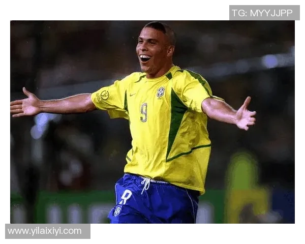 足球明星卡与签名收藏的魅力解析及投资价值探讨